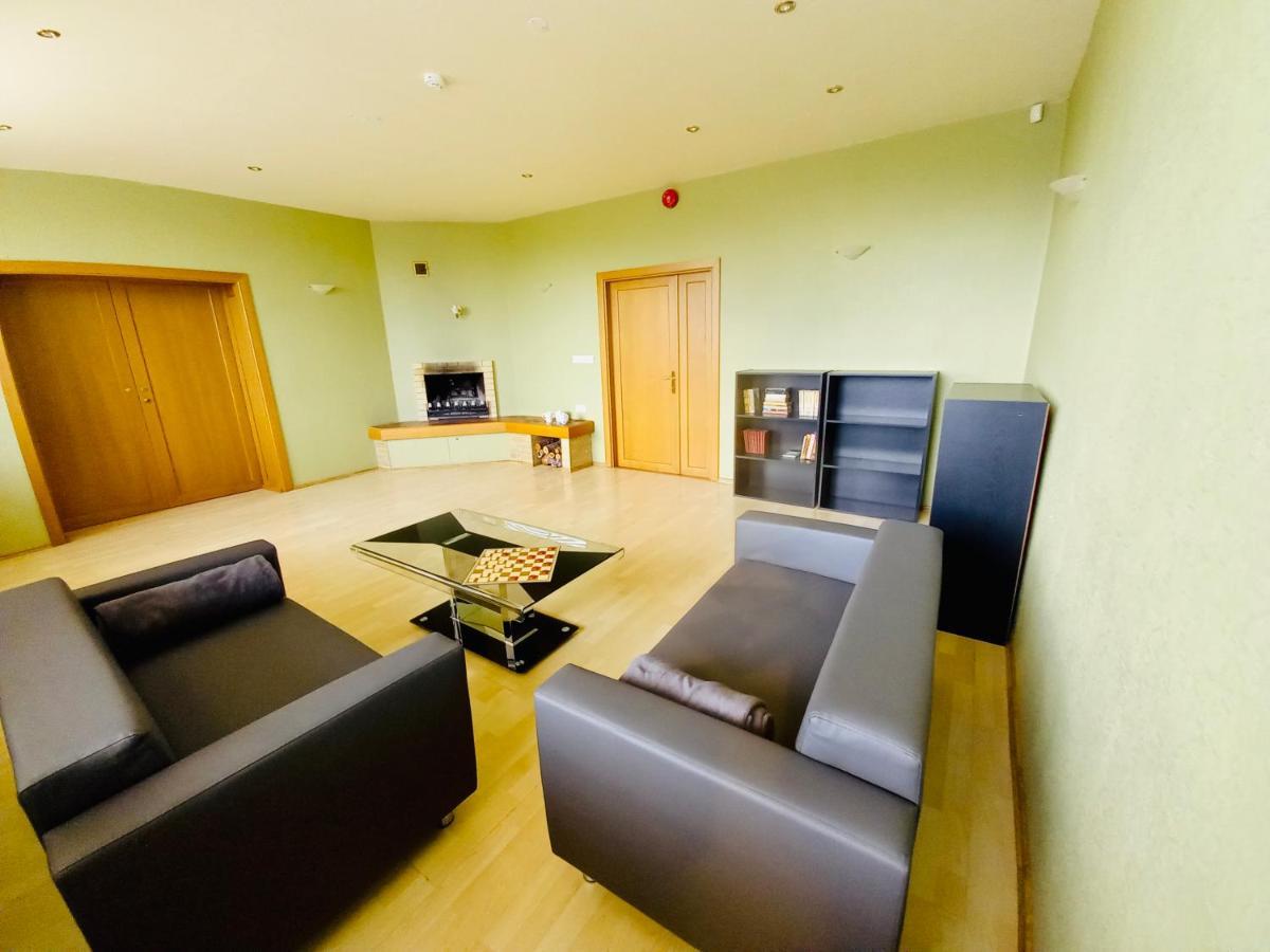 Hostelis R27 Aizpute Exterior foto